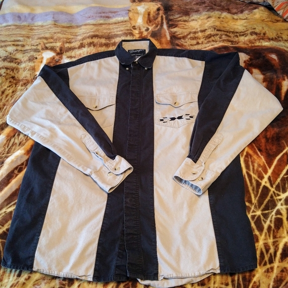 Vtg. Size L Wrangler L/Sleeve Tan & Black Color Block Aztec Western Shirt - Picture 6 of 7